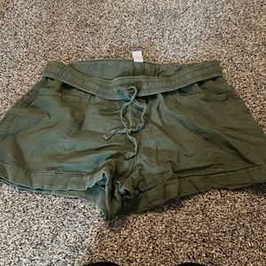 Old navy women’s shorts